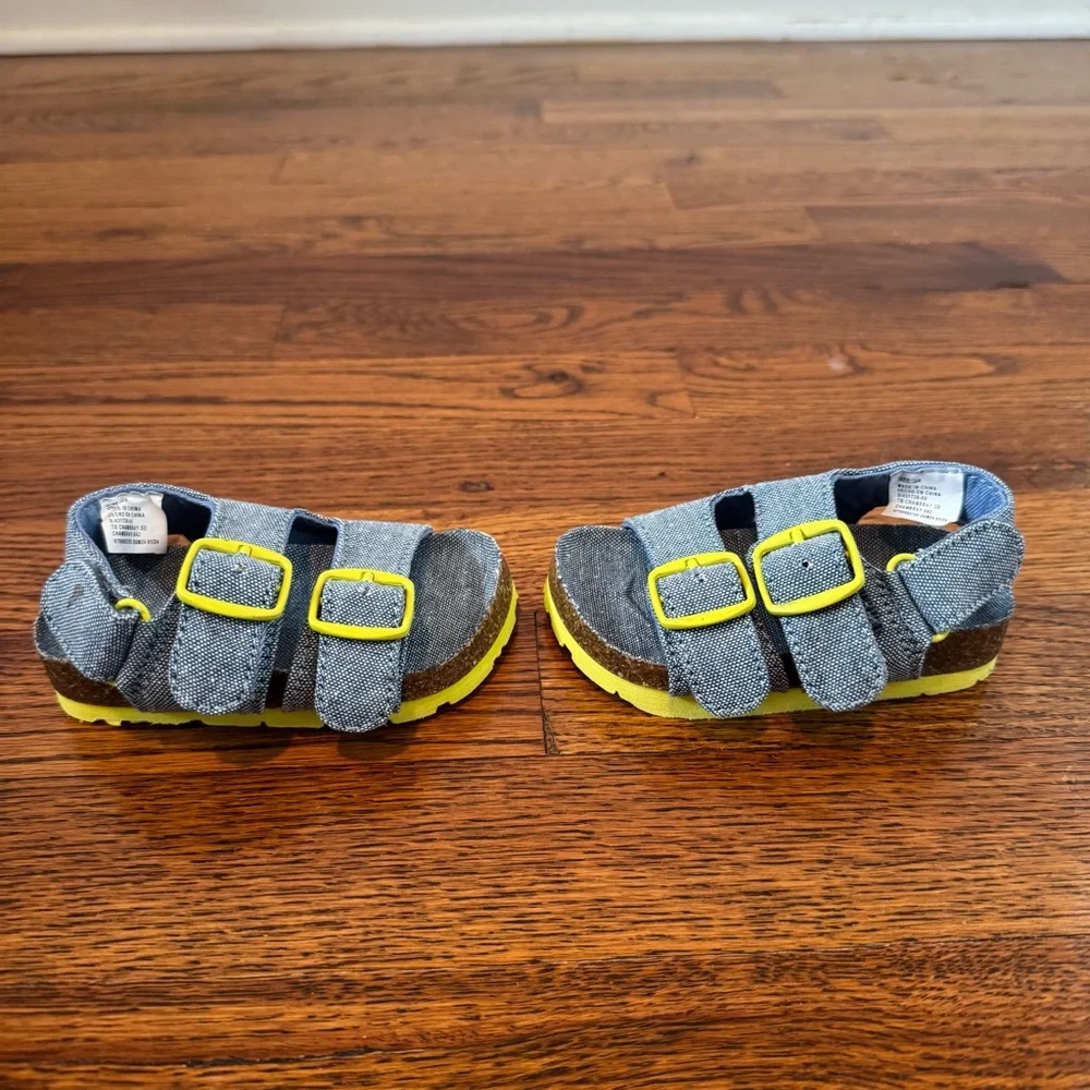 Baby Gap Chambray‎ Twin Buckle Sandals Size 3/4